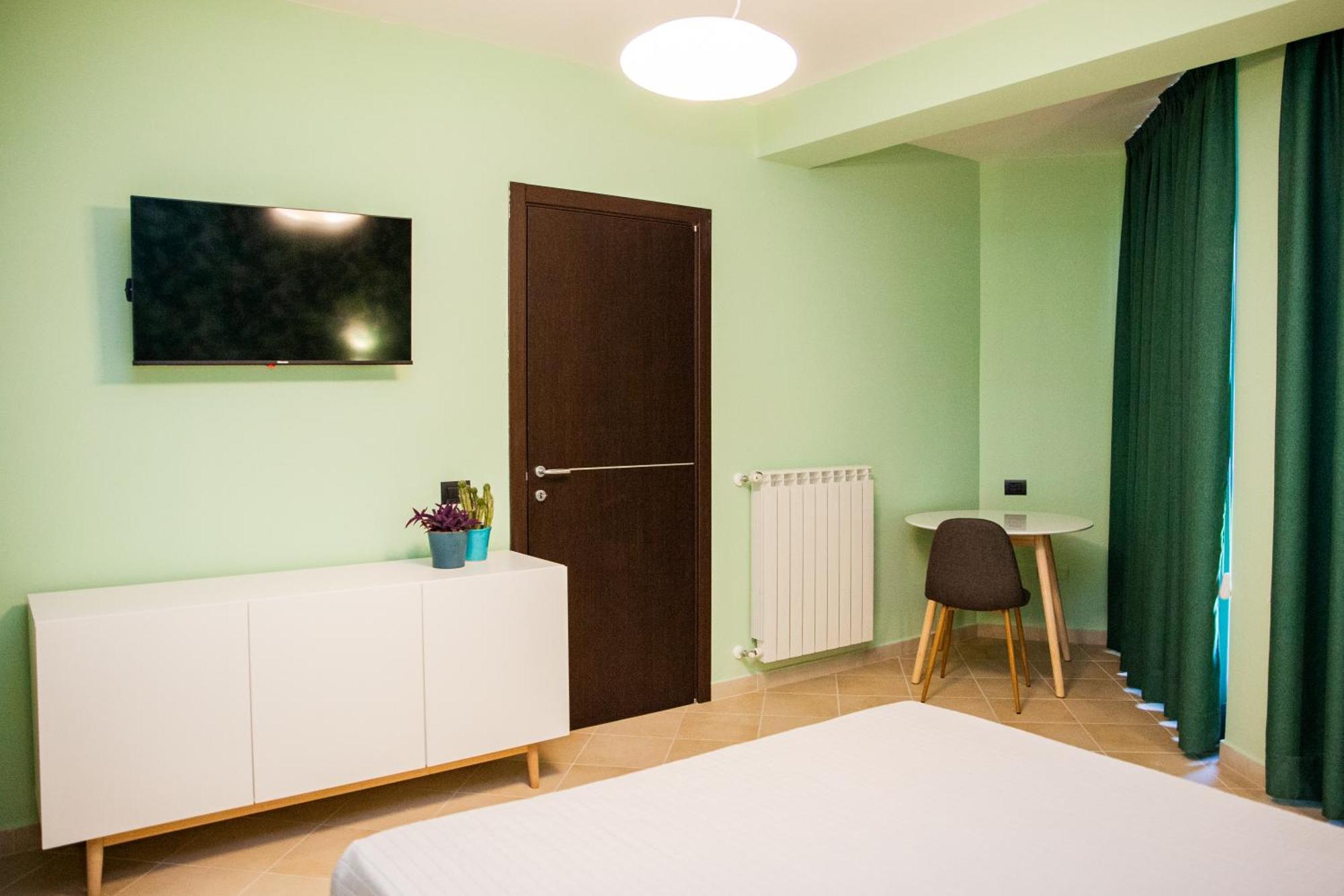 カッシーノ Le Colonne Bed & Breakfast エクステリア 写真