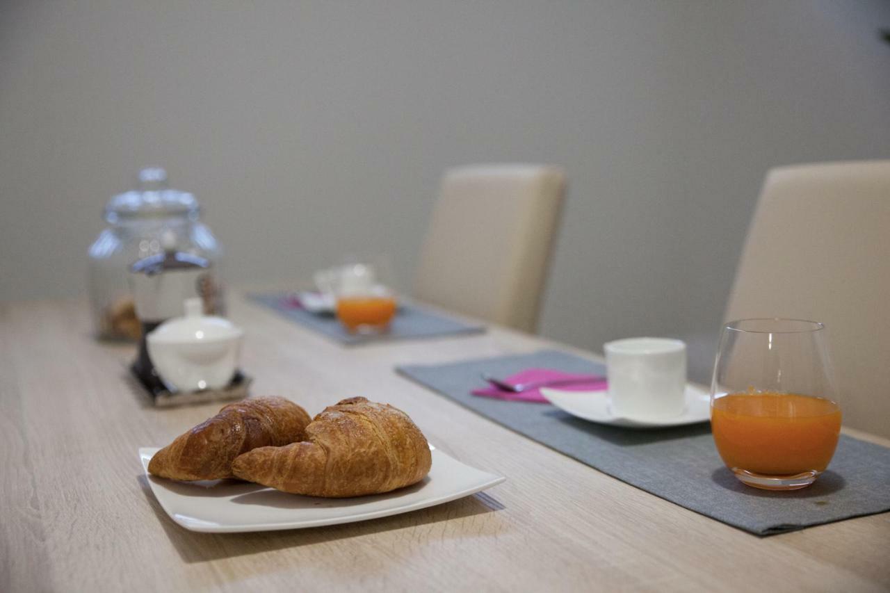 カッシーノ Le Colonne Bed & Breakfast エクステリア 写真